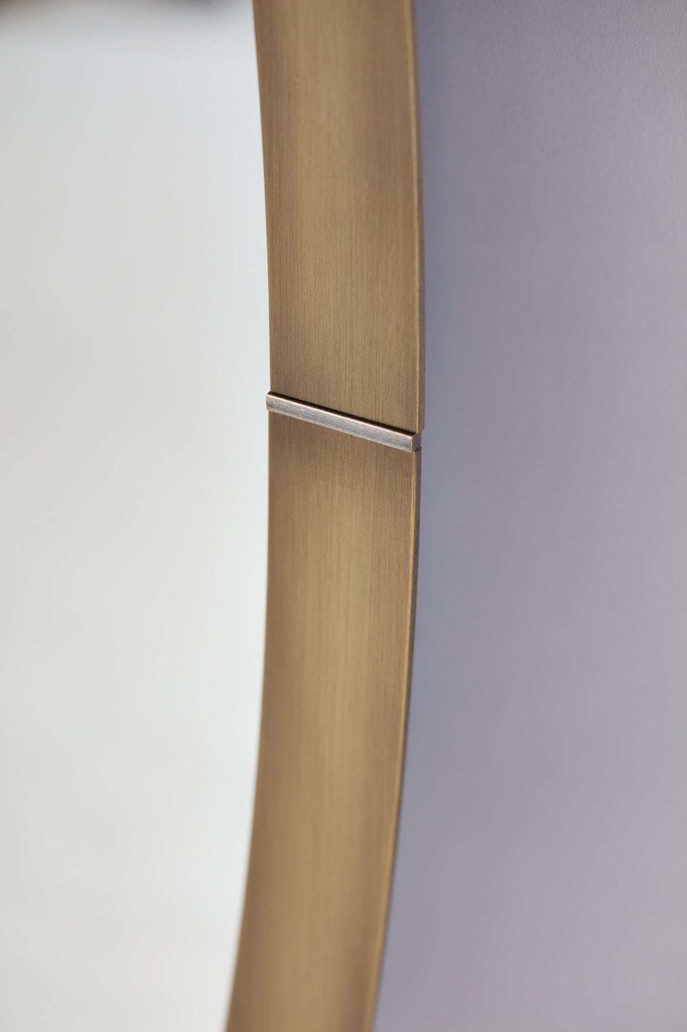 Small Como Oval Mirror