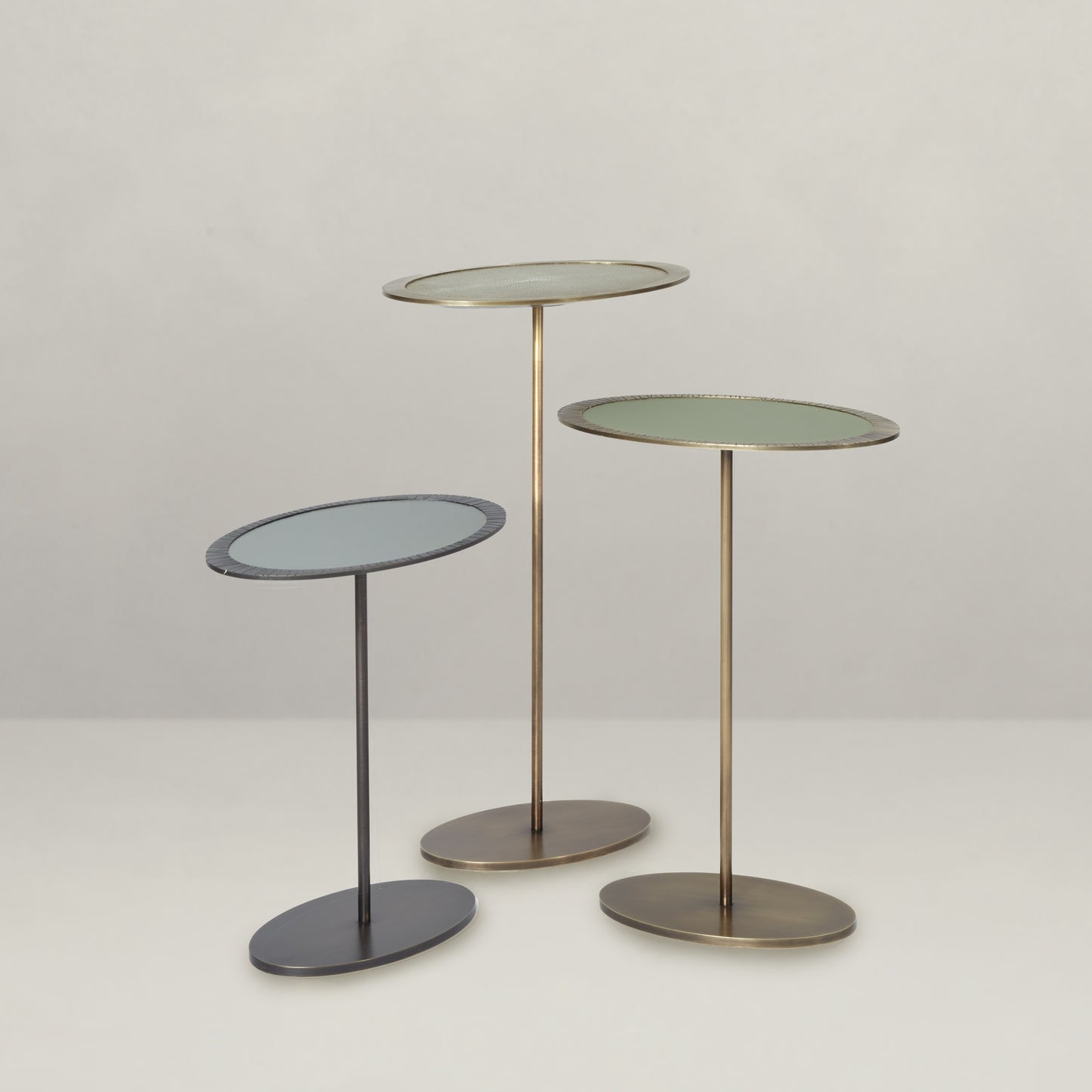 Como Side Table, Oval