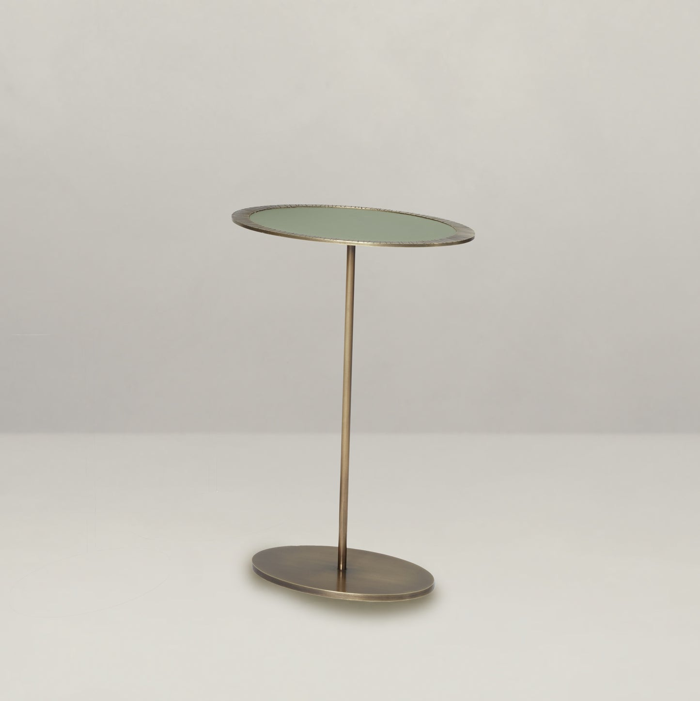 Como Side Table, Oval