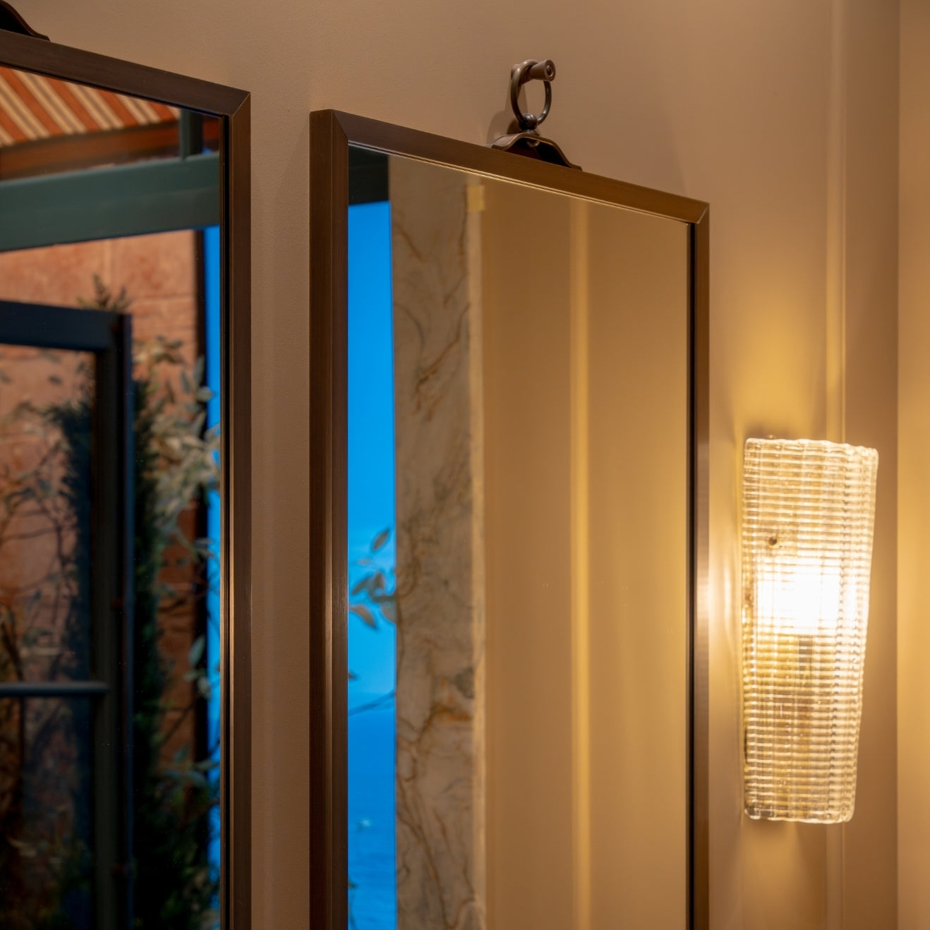 Estel Mirror