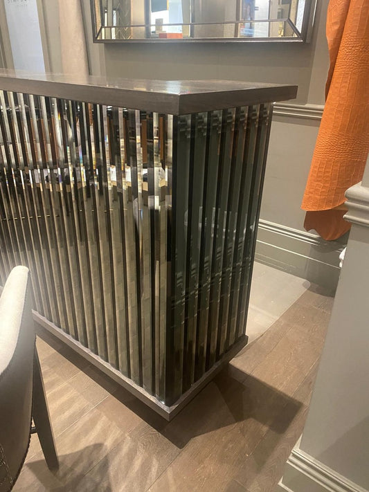 Linea Bar - £1,995 (was £12,995)