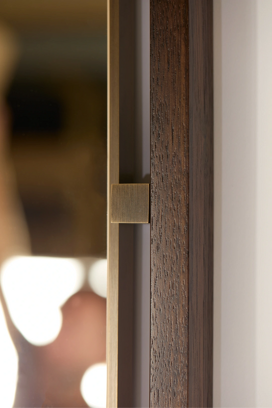 Appleby Mirror, Tall