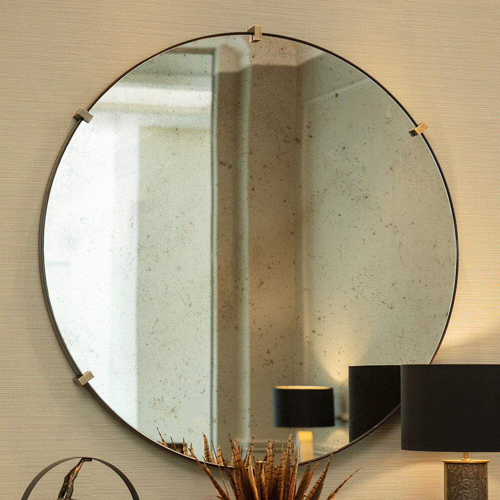 Bryanston Mirror, Round