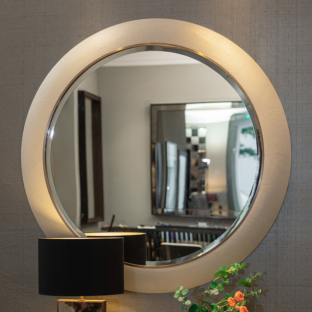 Neptune Mirror, Round