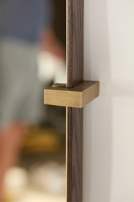 Ravenscroft Mirror, Tall