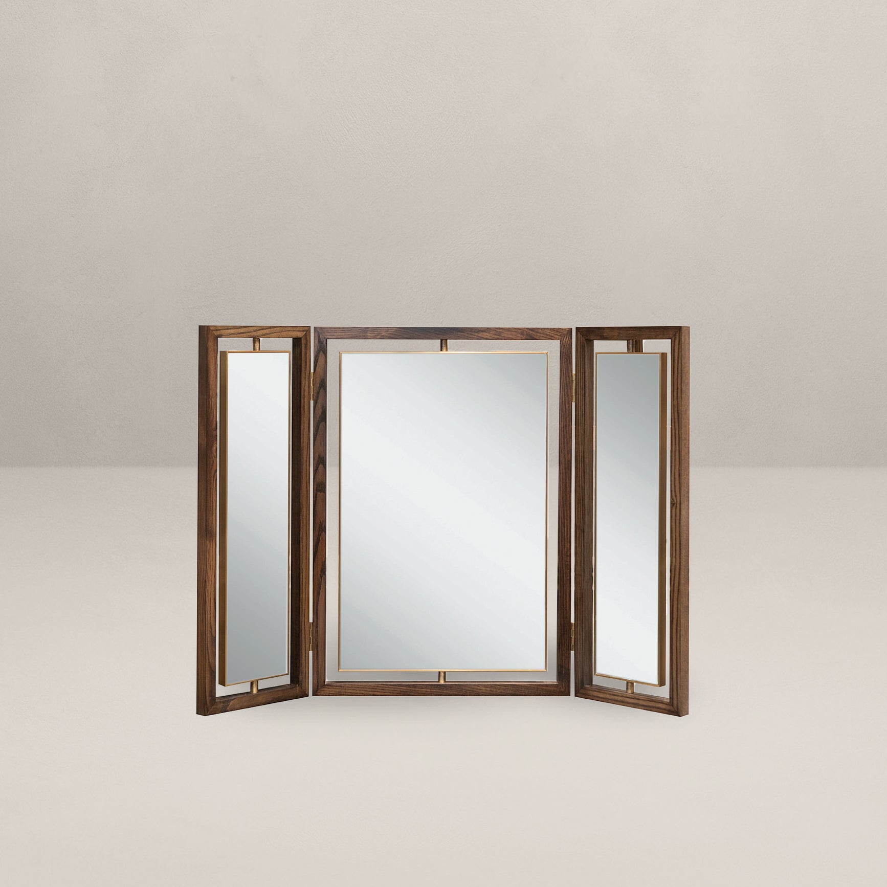 Oxford Triptych Dressing Table Mirror, Wood Simpsons London Oxford Triptych Dressing Table Mirror, Wood Simpsons London