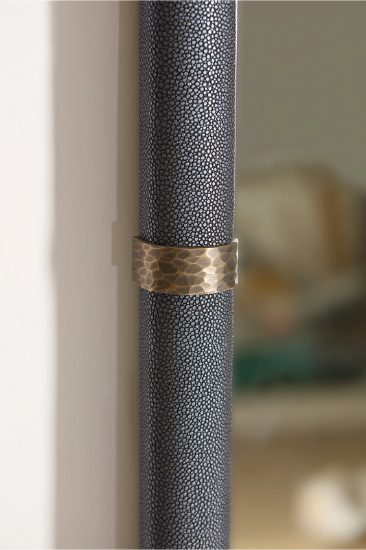 Colombia Mirror, Tall