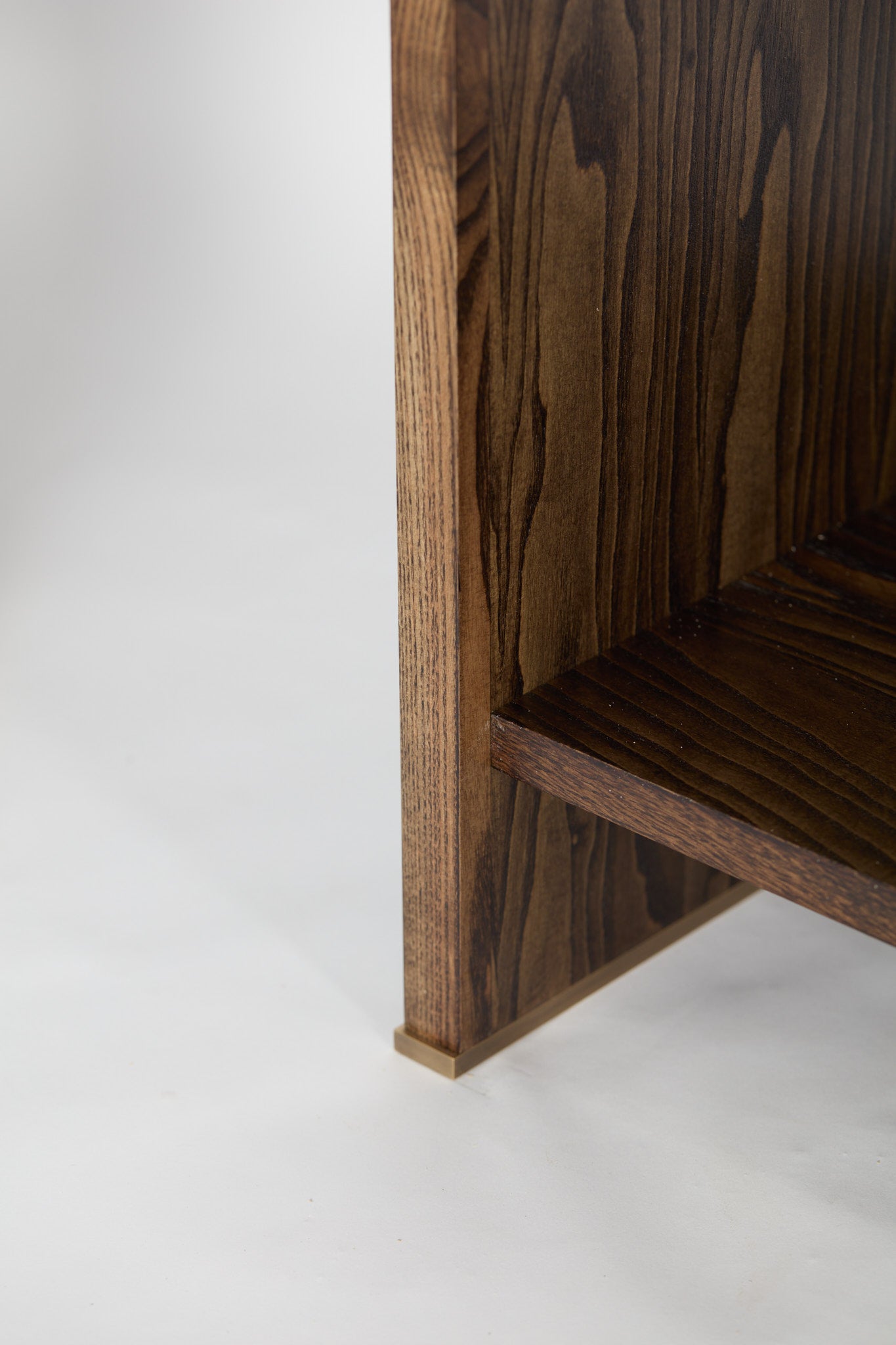 Richmond Contract Console, Wood