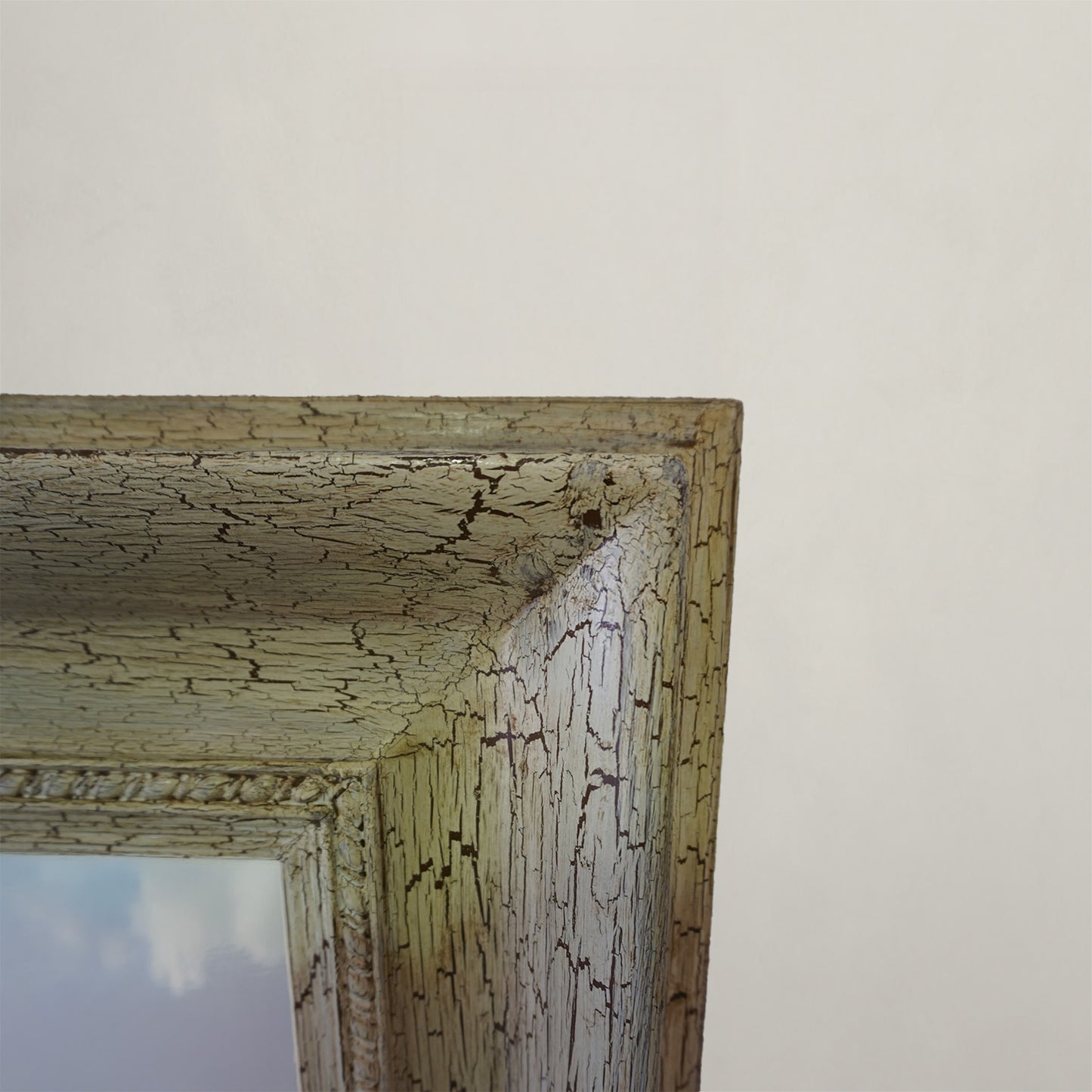 Avon Mirror